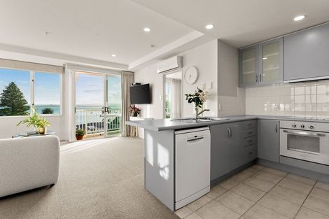 Photo of property in 33/12 Maunganui Road, Mount Maunganui, 3116
