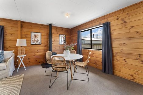 Photo of property in 3 Finsbury Street, Islington, Christchurch, 8042