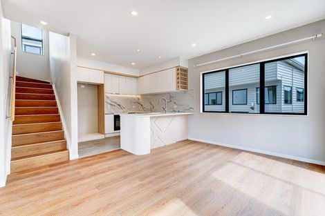 Photo of property in 25 Withers Road, Glen Eden, Auckland, 0602