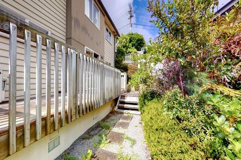 Photo of property in 57 Glanmire Road, Newlands, Wellington, 6037