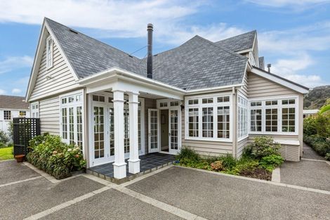 Photo of property in 4-6 Cheviot Road, Lowry Bay, Lower Hutt, 5013