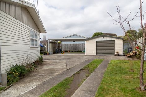Photo of property in 2 Poihaere Street, Turangi, 3334
