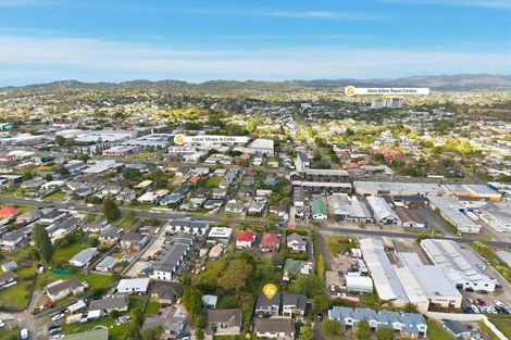 Photo of property in 19b Standage Lane, Kelston, Auckland, 0602