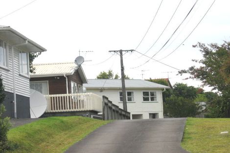 Photo of property in 2/65 Hogans Road, Glenfield, Auckland, 0629