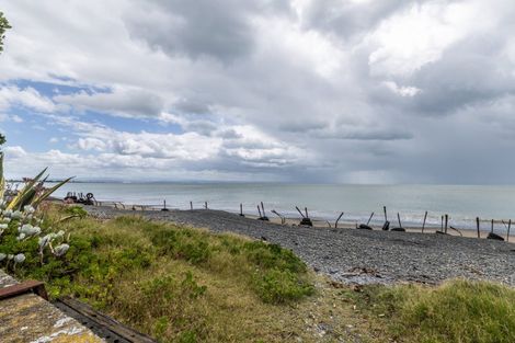 Photo of property in 285 Clifton Road, Te Awanga, 4102