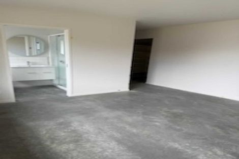 Photo of property in 5 Wheeler Place, Upper Vogeltown, New Plymouth, 4310