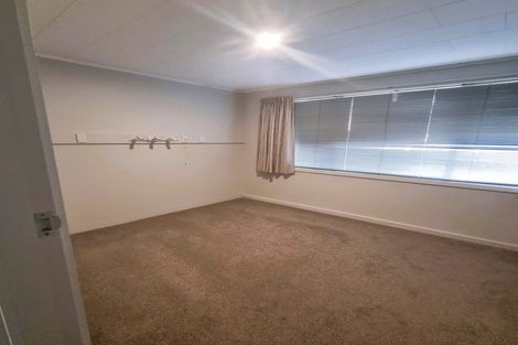 Photo of property in 240 South Road, Hawera, 4610