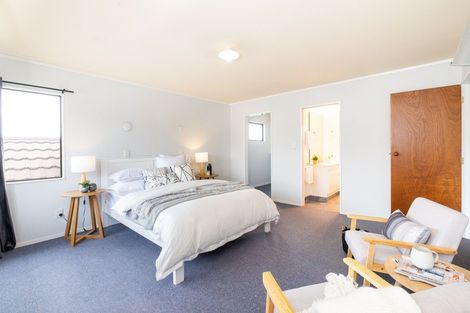 Photo of property in 70 O'dowd Road, Taradale, Napier, 4112