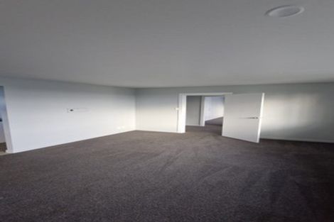 Photo of property in 19 Lambeth Crescent, Northcote, Christchurch, 8052