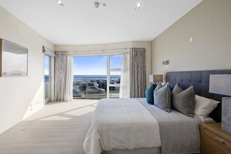 Photo of property in Quarterdeck, 3/4 Buller Street, New Plymouth, 4310