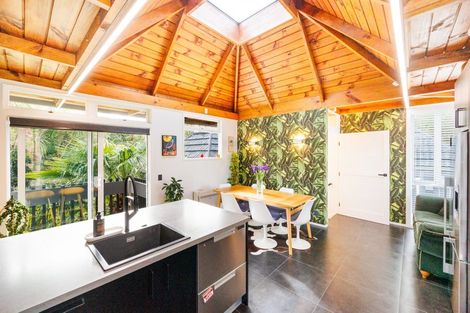 Photo of property in 161 Victoria Avenue, Hokowhitu, Palmerston North, 4410