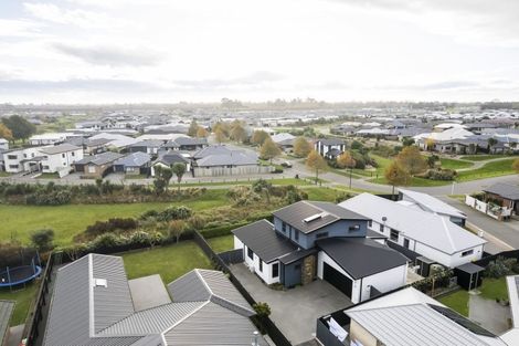 Photo of property in 6 Kilkivan Lane, Broomfield, Christchurch, 8042