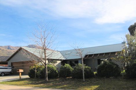 Photo of property in 22 Meadowstone Drive, Wanaka, 9305