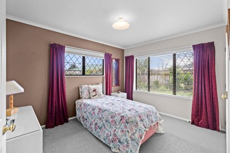 Photo of property in 9 Clearview Drive, Milson, Palmerston North, 4414