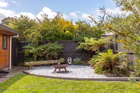 Photo of property in 55 Moeraki Road, Maoribank, Upper Hutt, 5018