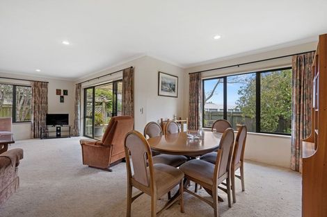 Photo of property in 230 Tukapa Street, Westown, New Plymouth, 4310