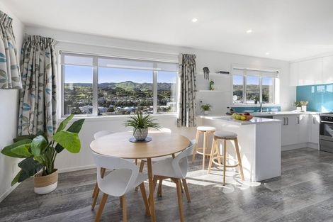 Photo of property in 23 Mascot Street, Tawa, Wellington, 5028