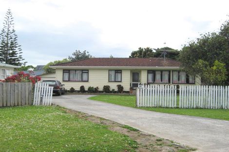 Photo of property in 20 Convair Crescent, Mangere, Auckland, 2022