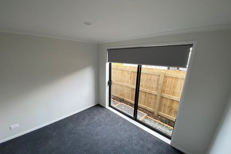 Photo of property in 5/5 Peachgrove Road, Te Atatu Peninsula, Auckland, 0610