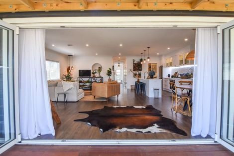 Photo of property in 19 Broadway Street, Martinborough, 5711