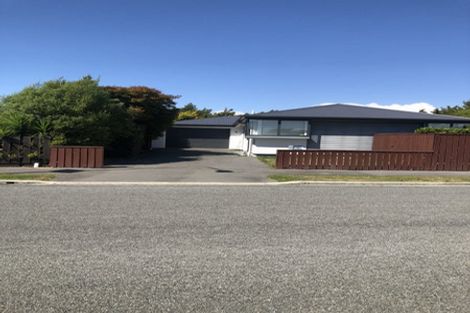 Photo of property in 18 Mervyn Drive, Avondale, Christchurch, 8061