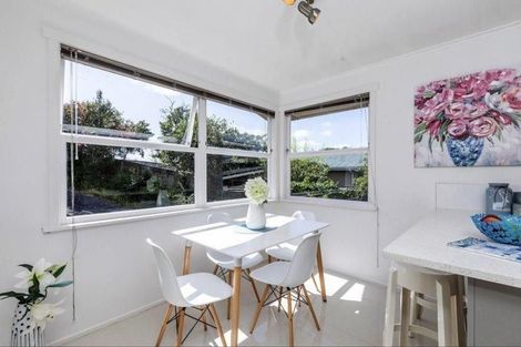 Photo of property in 14 Sunhaven Avenue, Glenfield, Auckland, 0629