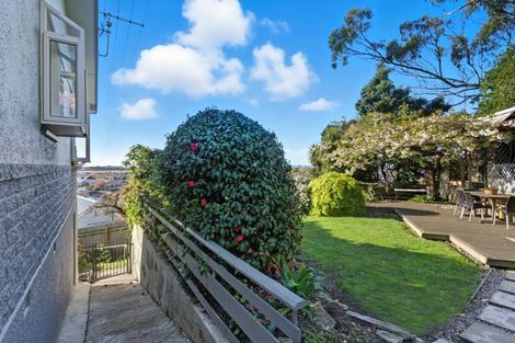 Photo of property in 112 Forbury Road, Saint Clair, Dunedin, 9012
