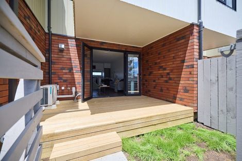 Photo of property in 64 Te Puketoka Lane, Mangere, Auckland, 2022