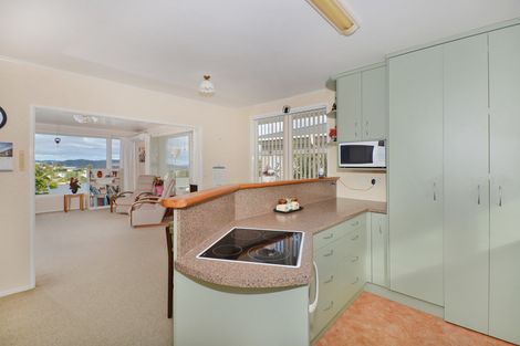 Photo of property in 12 Ogle Crescent, Te Kamo, Whangarei, 0112