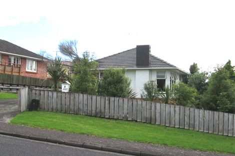 Photo of property in 8 Brookfield Road, Te Atatu Peninsula, Auckland, 0610