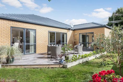 Photo of property in 237 Kilkenny Drive, East Tamaki Heights, Auckland, 2016