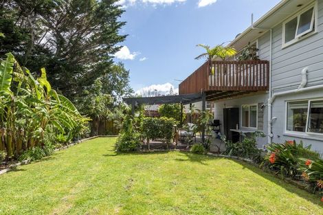 Photo of property in 12 Cheriton Road, Mellons Bay, Auckland, 2014