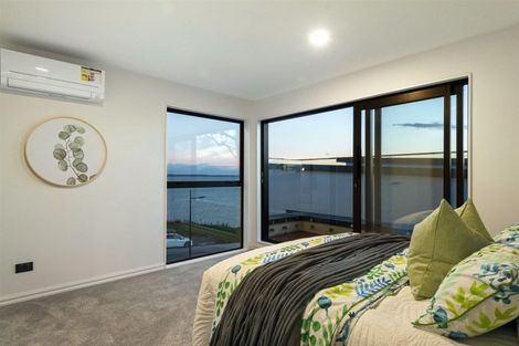 Photo of property in 1 Seawind Way, Hobsonville, Auckland, 0616