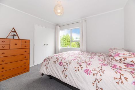 Photo of property in 23 Tawa Road, Te Atatu Peninsula, Auckland, 0610