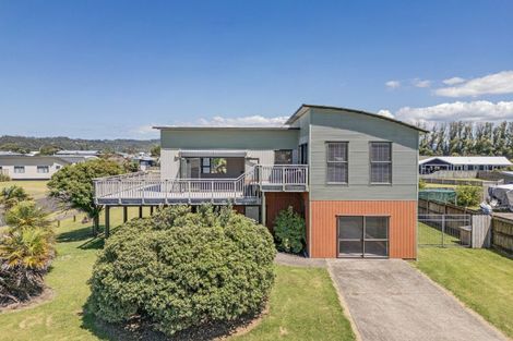 Photo of property in 12 Marlin Street, Whitianga, 3510