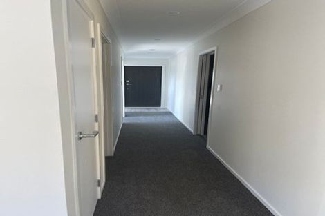 Photo of property in 33u3 Cowley Drive, Temple View, Hamilton, 3218