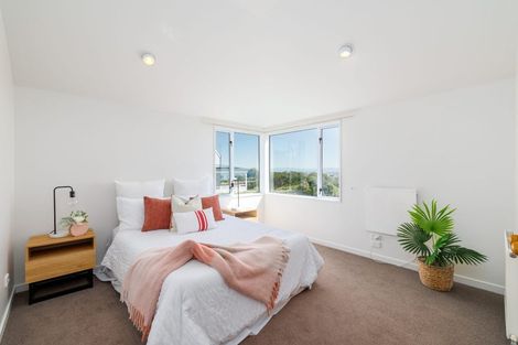Photo of property in 12 Belleview Terrace, Mount Pleasant, Christchurch, 8081