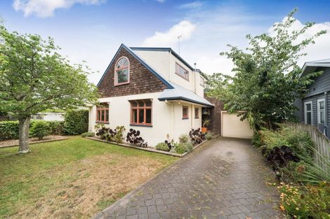 Photo of property in 68 Rangitane Street, Palmerston North, 4414