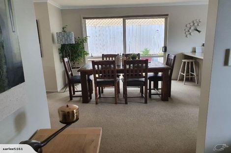 Photo of property in 22 Butterworth Crescent, Papamoa Beach, Papamoa, 3118