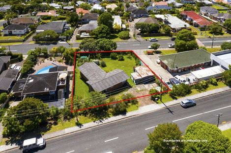 Photo of property in 21 Knights Road, Rothesay Bay, Auckland, 0630