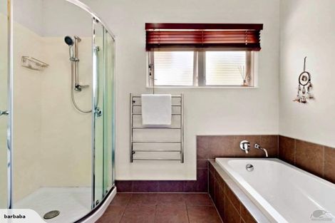 Photo of property in 1/170 Clevedon Road, Papakura, 2110