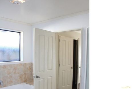 Photo of property in 3 Dapple Place, Flat Bush, Auckland, 2019