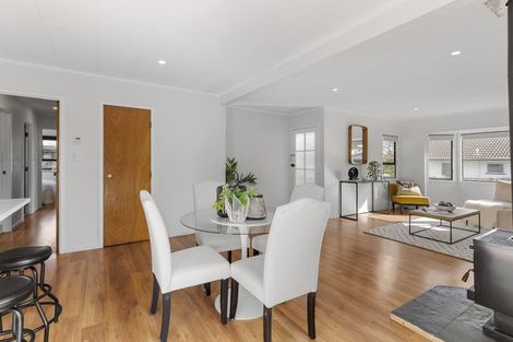 Photo of property in 91 Santiago Crescent, Unsworth Heights, Auckland, 0632