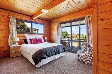 Photo of property in 24 Mercury Way, Whitby, Porirua, 5024