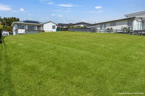 Photo of property in 12 Christine Drive, Coopers Beach, 0420