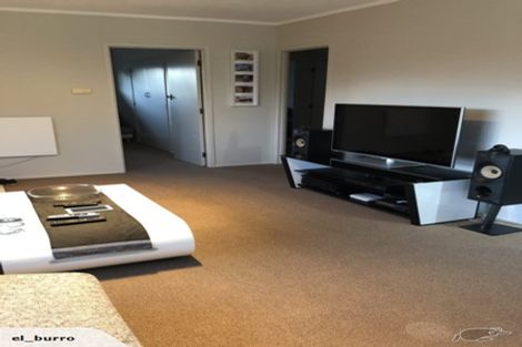 Photo of property in 1/3 Bryers Place, Bayview, Auckland, 0629