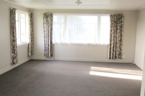 Photo of property in 26 Mcguire Street, Hawera, 4610