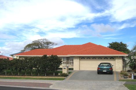 Photo of property in 8 Highfields Terrace, Henderson, Auckland, 0612