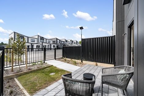 Photo of property in 1/4 Glenburn Road, Hobsonville, Auckland, 0616
