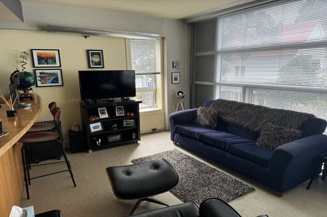 Photo of property in St Pauls Apartments, 57/43u Mulgrave Street, Thorndon, Wellington, 6011